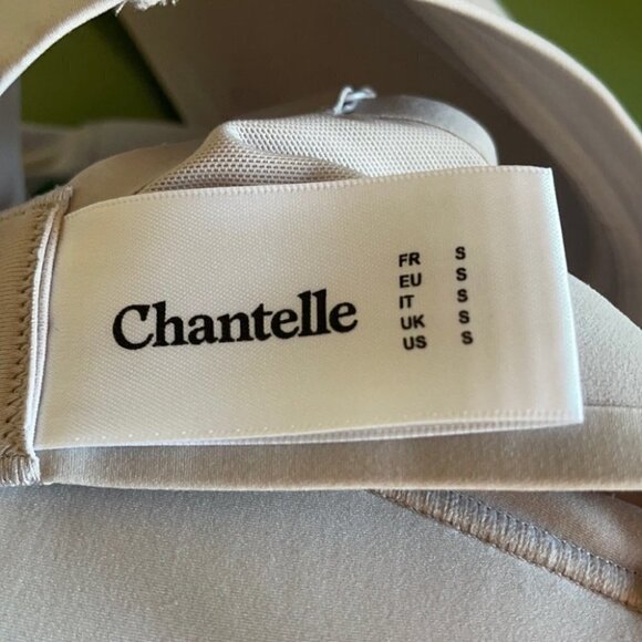 Chantelle Gray Sports Bra - Picture 7 of 11